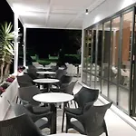 Cosmopolitan Кос