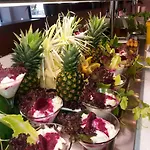 Cosmopolitan Отель 4*
