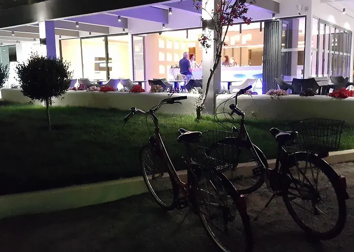 Hotel Cosmopolitan 4*