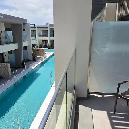 Cosmopolitan Отель Кос