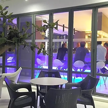 Hotel Cosmopolitan 4*