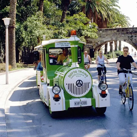 מלון Cosmopolitan העיירה קוס