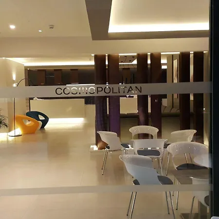 מלון Cosmopolitan העיירה קוס
