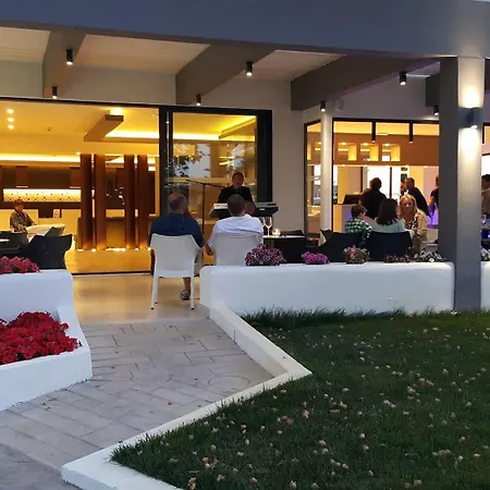 Cosmopolitan 4* Miasto Kos